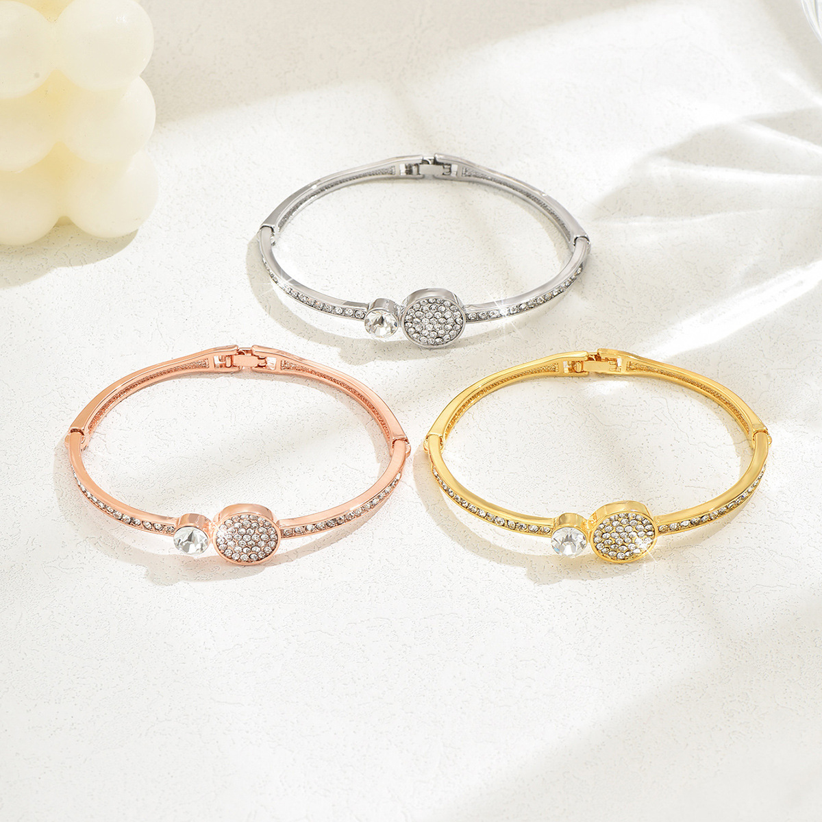 Fábrica directa de diseño de nicho geométrico coreano abierto envasado independiente brazalete de diamantes de oro rosa para mujeres image 4