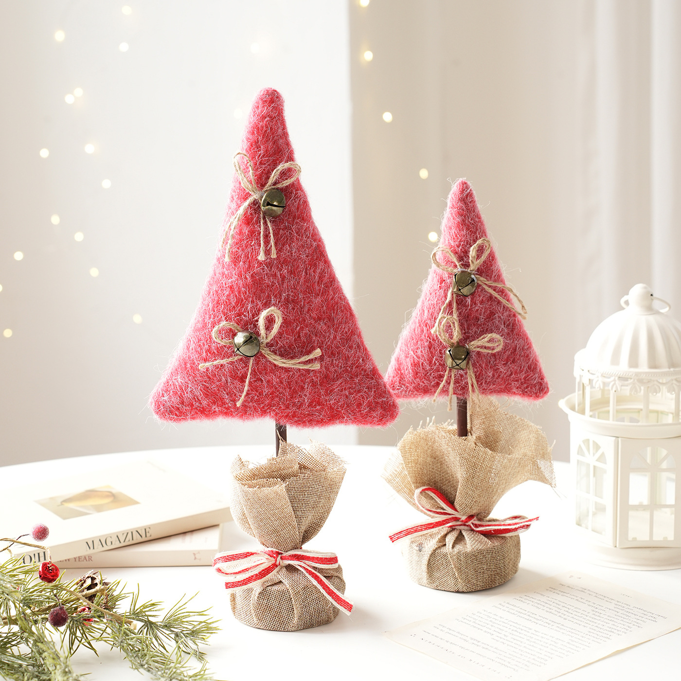 Nuevos productos de fieltro árbol de Navidad arco de tela de escritorio decoración pequeña decoración de Navidad diseño