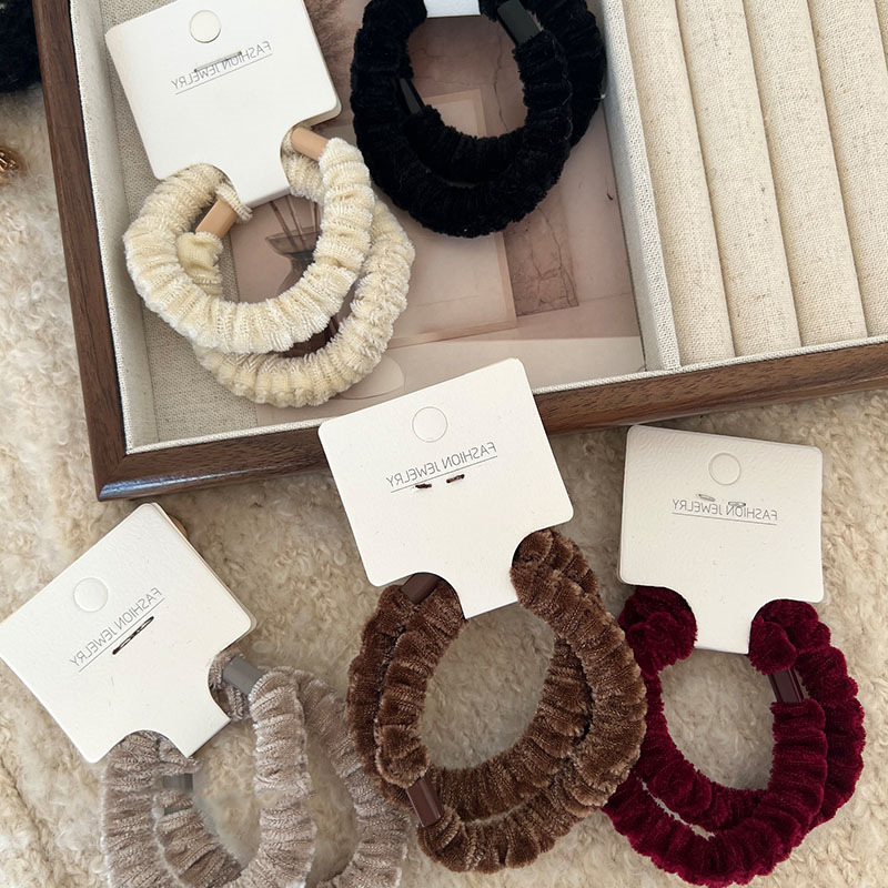 20g Weight Hair Tie Hair Accessories Type 1 Piece Quantity Daily Occasion Plush Material Solid Color, Horse Pattern Winter, Autumn, Autumn&Winter Season Women's Gender Simple Style Style Simple Style Women's Solid Color Horse Plush Hair Tie 无