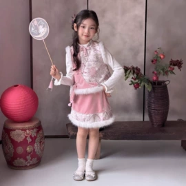 童连衣裙;儿童发饰;童套装