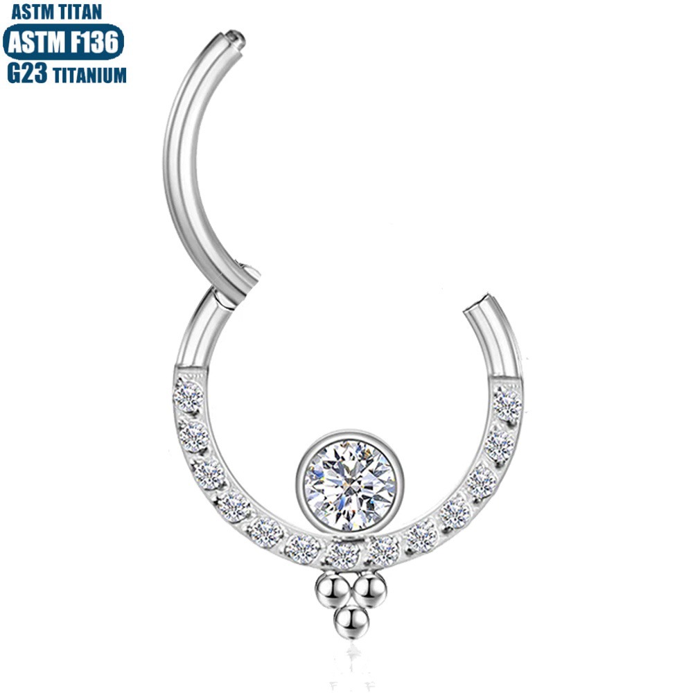 16G labret stud size and finish detail