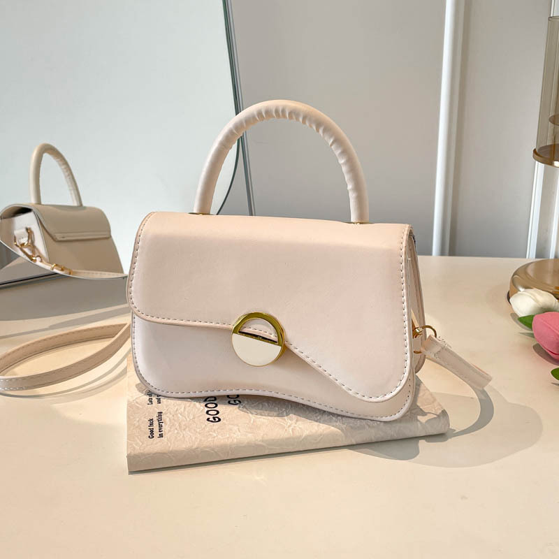 Elegant Women's Small Crossbody Shoulder Bag In Simple Style_voghion.com