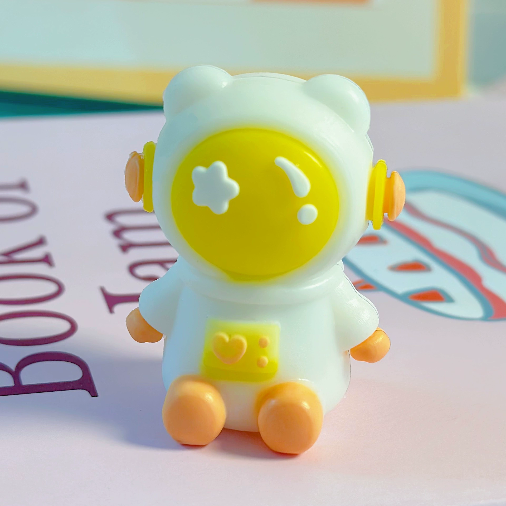 Cartoon silicone children's handheld sharpener