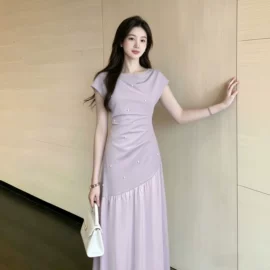 连衣裙;时尚休闲套装;女士连体裤