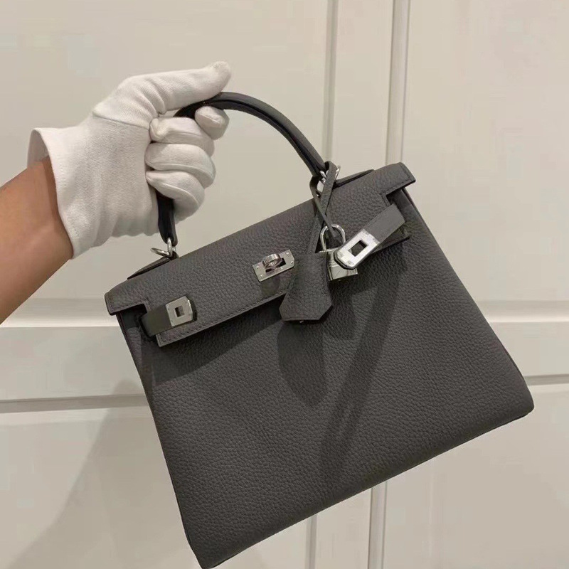 High-Quality Wide Shoulder Strap Kelly Bag Togo Calfskin Satchel Shoulder Crossbody Bag Retro Lock Genuine Leather Women's Bag High-Quality Wide Shoulder Strap Kelly Bag Togo Calfskin Satchel Shoulder Crossbody Bag Retro Lock Genuine Leather Women's Bag