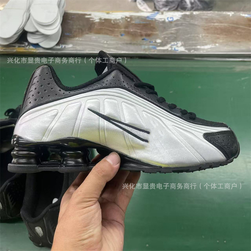国境を越えた貿易 SHOX R4 エアコラムランニングシューズ男性と女性のためのレトロなカラフルなスポーツシューズ SHOX TL 屋外強化|undefined