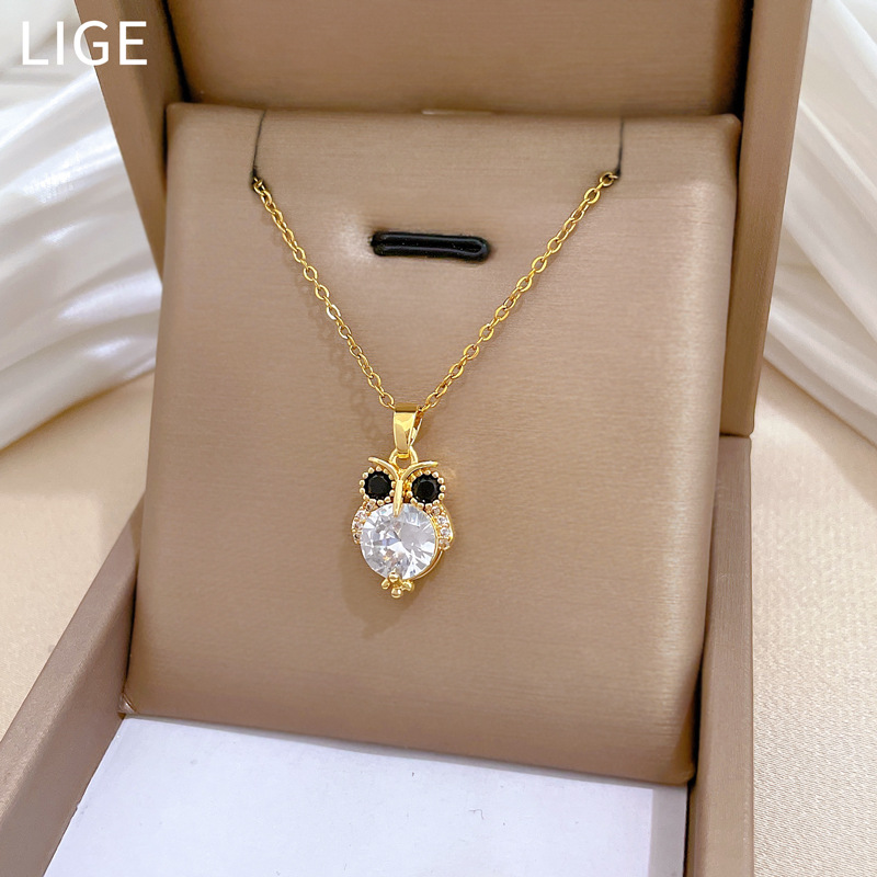 Owl Necklace In Titanium Steel With Diamond Crystal Detail_voghion.com