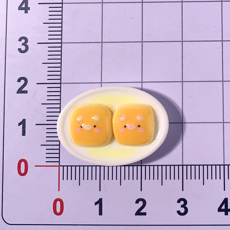 Nuevo paquete de pan de dibujos animados diy accesorios de resina adornamiento de pegamento de crema para el cabello de caja de teléfono móvil hebilla de zapato colgante hecho a mano