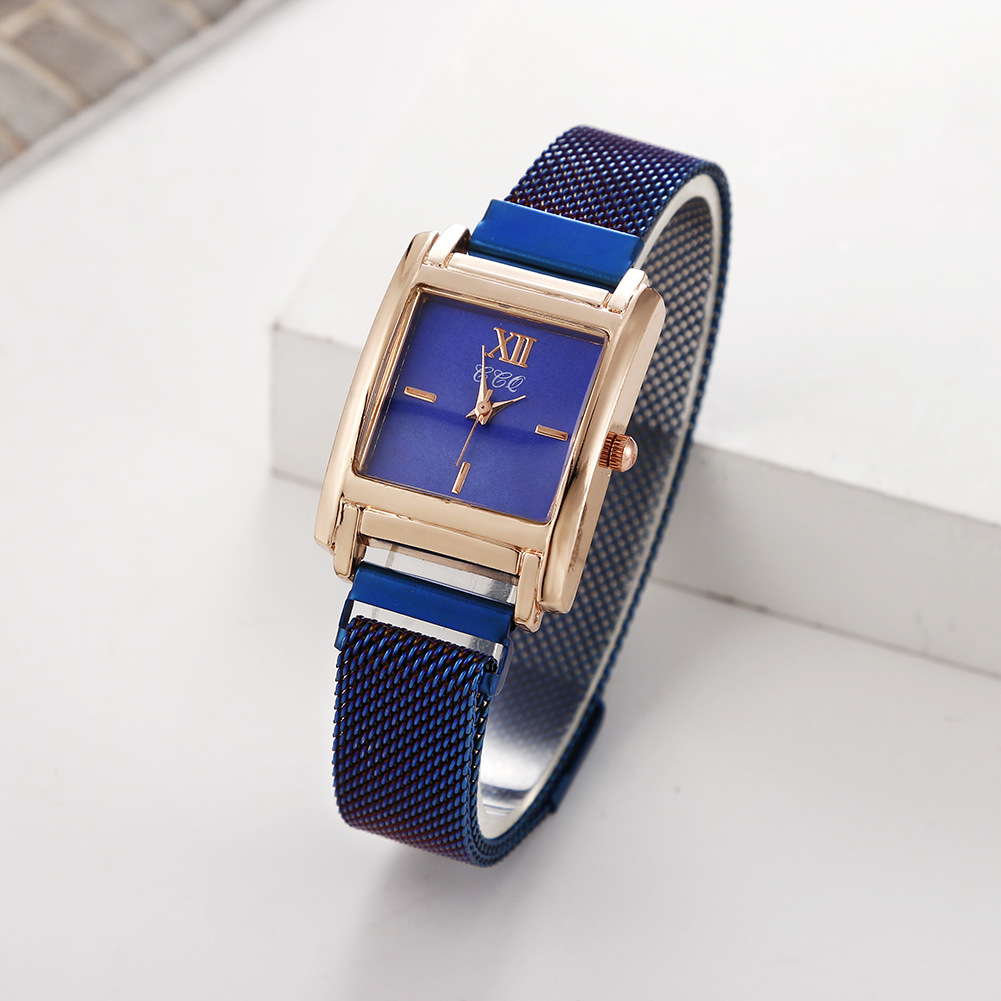 New fashionable and minimalist square small dial, popular on the internet, trendy magnetic buckle, mesh strap, quartz_voghion.com