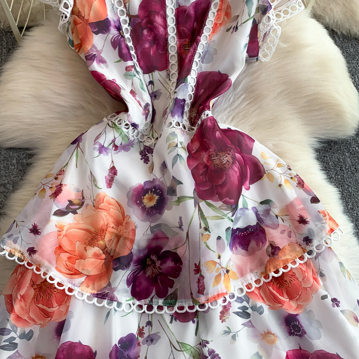 Women's French Retro Style Lace Patchwork Dress Round Neck Hollowed Out Printed Slimming Ruffle Skirt Long Casual Clothing_ecoleips.com