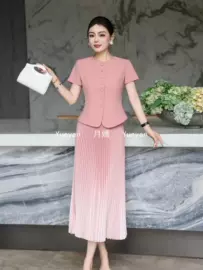 女式马甲;女式衬衫;连衣裙