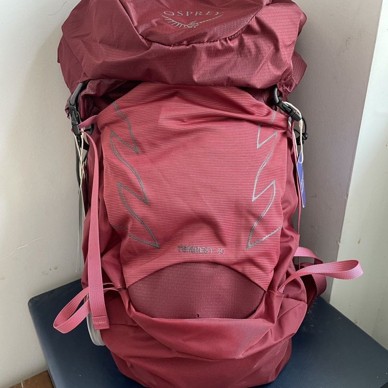 小鷹魔爪22升户外双肩登山包男女徒步双肩包徒步旅行背包20暴风30|undefined