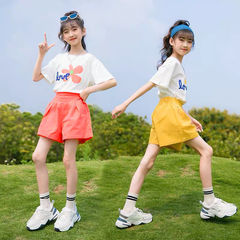 女の子の夏服セット 新しいスタイル 中大児用 綿半袖ショートパンツ 女の子用スポーツカジュアルスタイル ツーピースセット