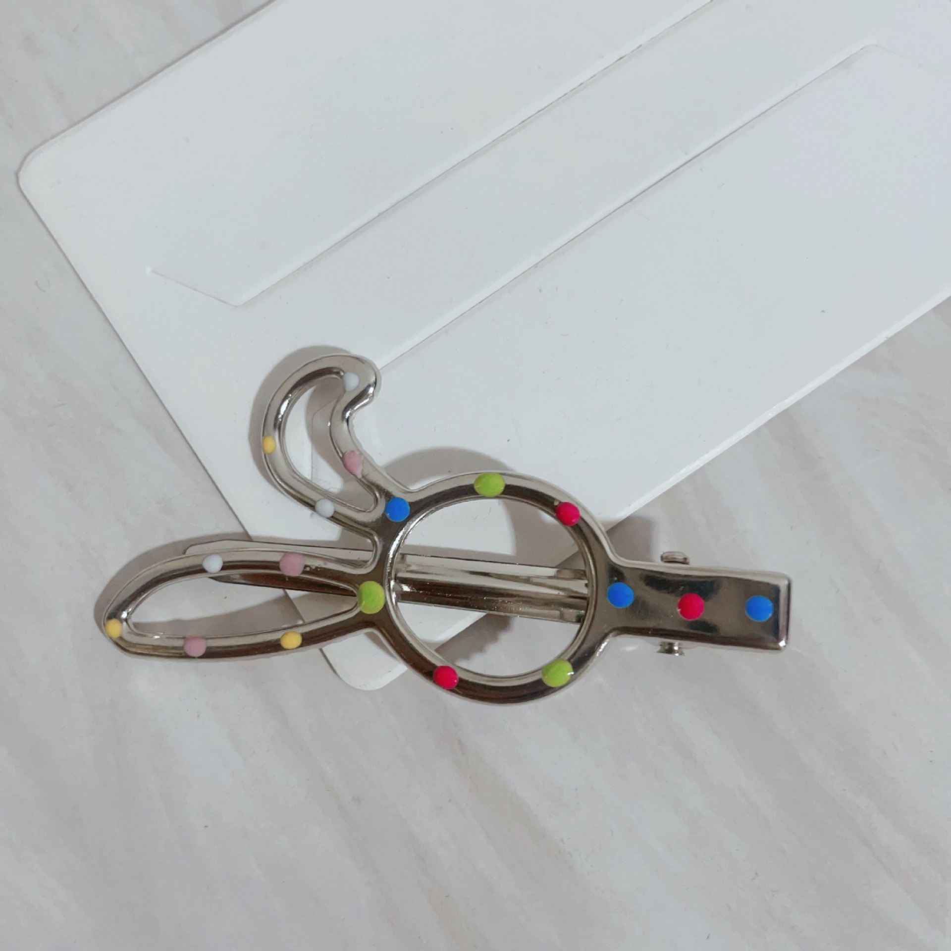 폴카 도트 토끼 귀 덕빌 클립