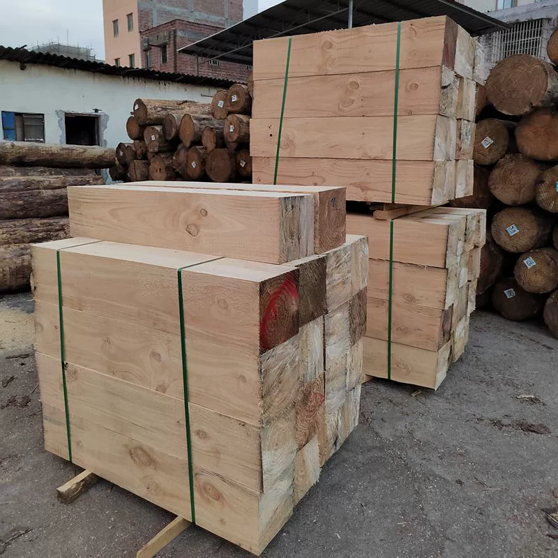 Оптовая продажа масляного антисептического обработанного бруса для деревообрабатывающих заводов, масляного обработанного бруса для угольных шахт и железных дорог, размеры 160*220.