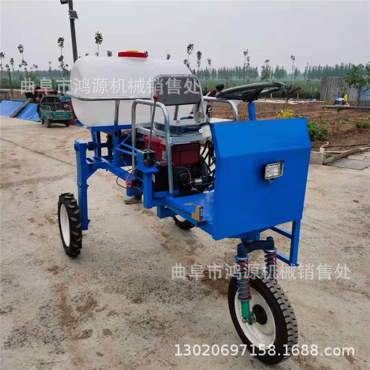 鸿源农用蔬菜地打药车 小型座驾式四轮打药机 大喷幅四轮打药机