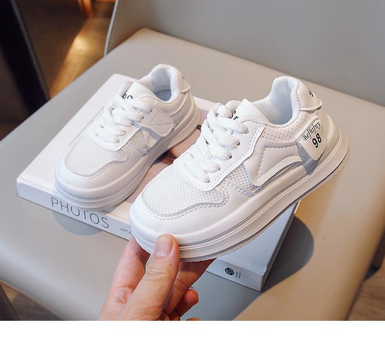 Sportskor för pojkar och flickor 2023 Nya Barn Vita Små Vita Skor Mesh Andas Studentbräda Skor Medium till_voghion.com