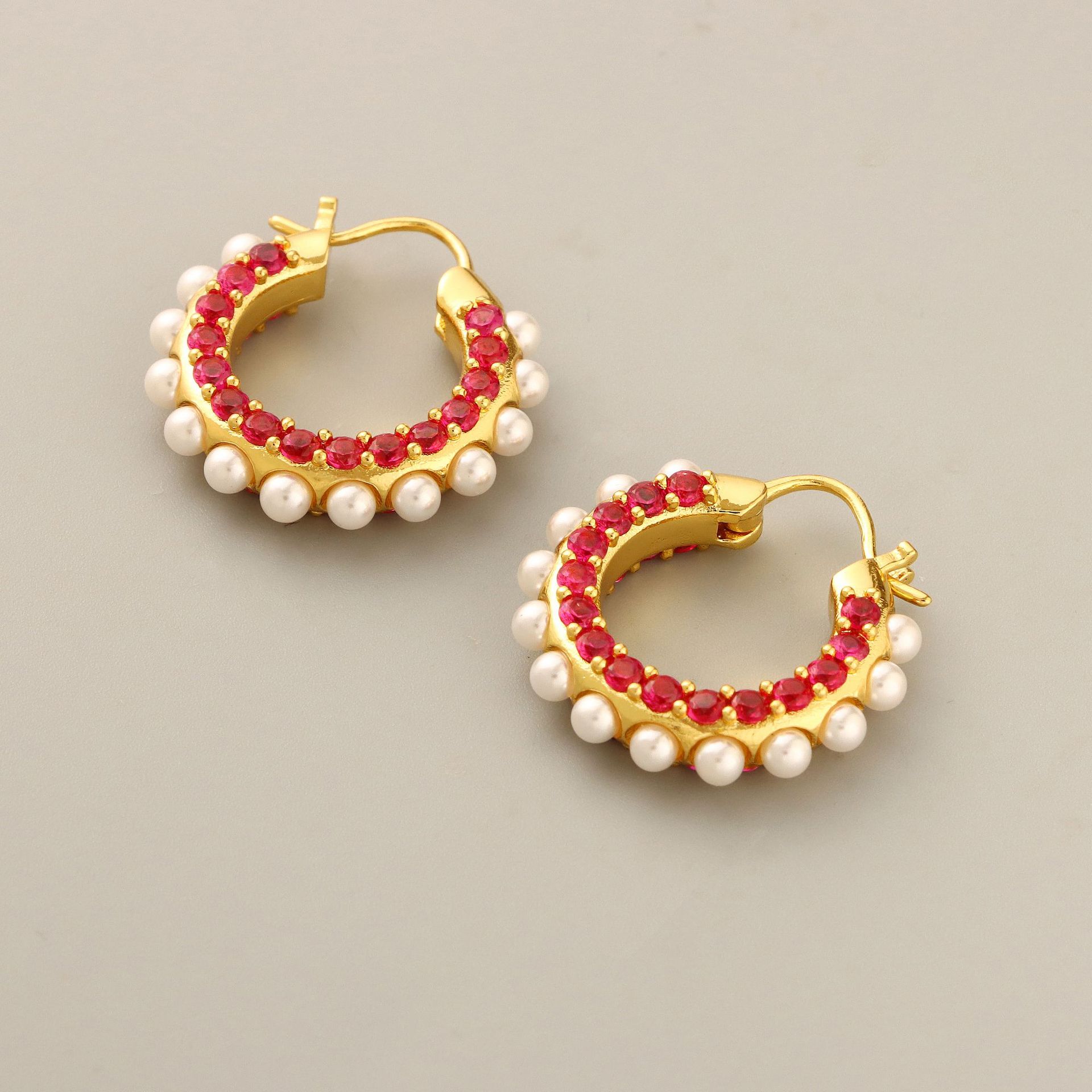 Fashion Geometric Copper Gold Plated Artificial Pearls Rhinestones Hoop Earrings 1 Pair