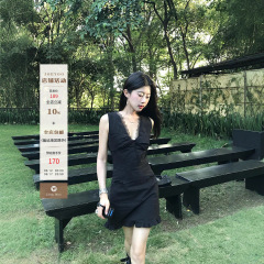 Joeyoo李乔优 时光花园 黑色连衣裙女夏蕾丝V领无袖a字短裙小黑裙