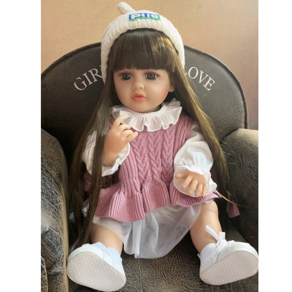 핑크 스웨터 다크 브라운 눈 인형