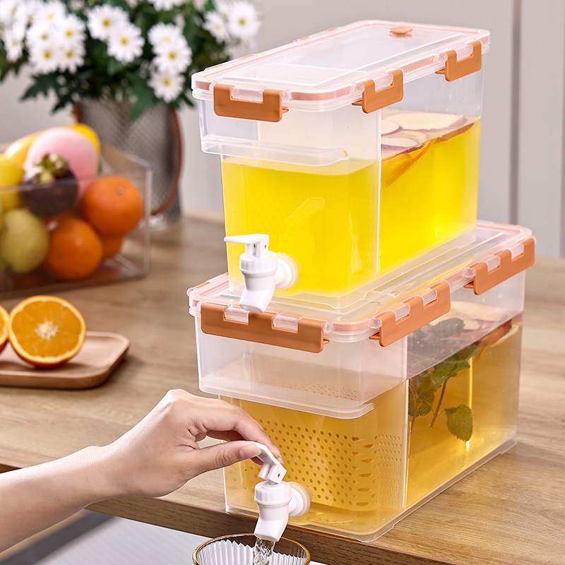 Бутылка для воды Plastic Water Bottle оранжевая 3.5Л