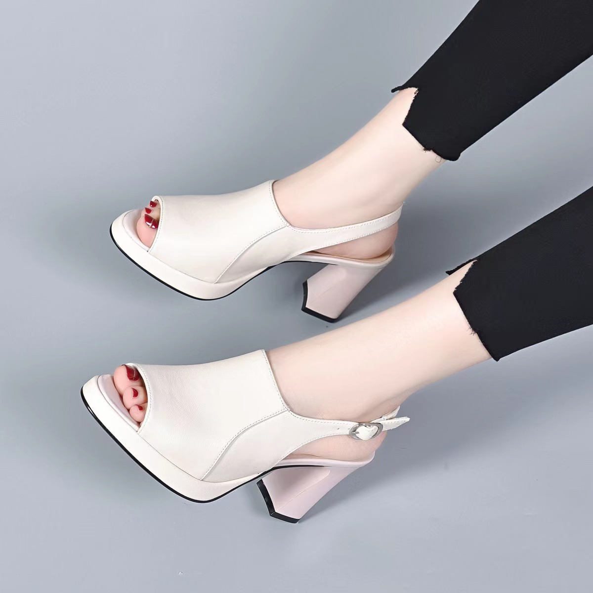 Màu Trắng be cao gót 8cm