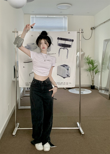 8275# 2025 Summer Pure Cotton Short-Sleeve T-Shirt for Women with Bold Design, Pleated, Crop-Top Blouse