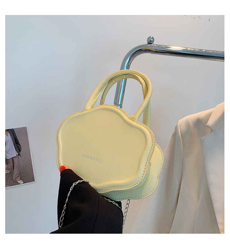 New Fashion Small Handbag Chain Messenger Solid Color Bag display picture 5