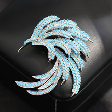 �¿�߼����{ɫ�ʯ�ʯ�P���������С���p�ݷ��߹�e����Ů��