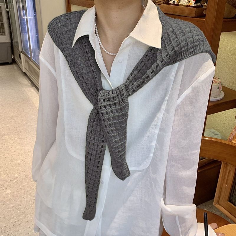 Mantón pequeño de punto exterior con decoración de moda femenina, hombro de habitación con aire acondicionado de alta gama con falda de verano, protector solar, chal hueco