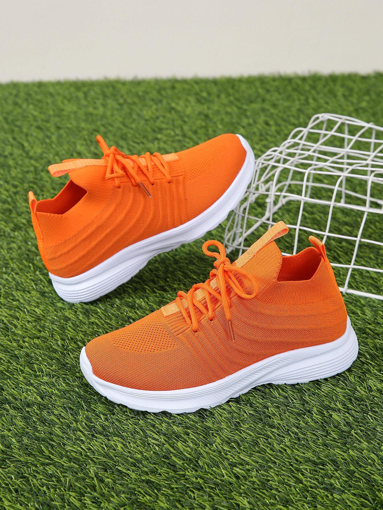 Women's Casual Running Shoes With Thick Sole And Front Lace_voghion.com