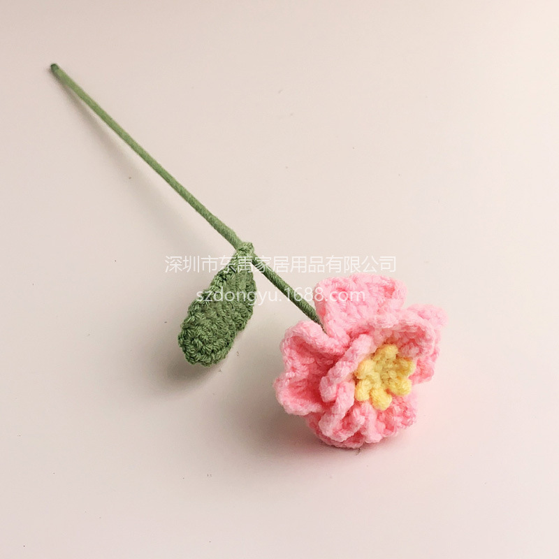 Rose tejido ramo flor artificial ganchillo hecho a mano flor artificial Flor de lana terminado Día de San Valentín Día del Maestro regalo
