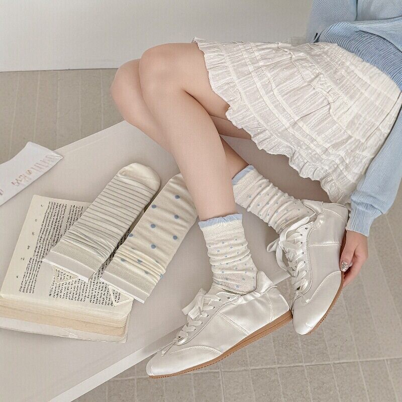 College-style women's mid-calf socks, thin cotton socks for summer, paired with small leather shoes, polka dot rolled-edge seamless socks College-style women's mid-calf socks, thin cotton socks for summer, paired with small leather shoes, polka dot rolled-edge seamless socks