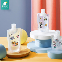 Travel-sized cosmetic and lotion sachets: Disposable wash & care set featuring shampoo and body wash—your essential travel companion in a convenient refillable bottle.