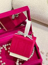 高定玫红色结婚喜糖盒手提款婚礼喜糖袋订婚糖果礼盒包装纸盒空盒