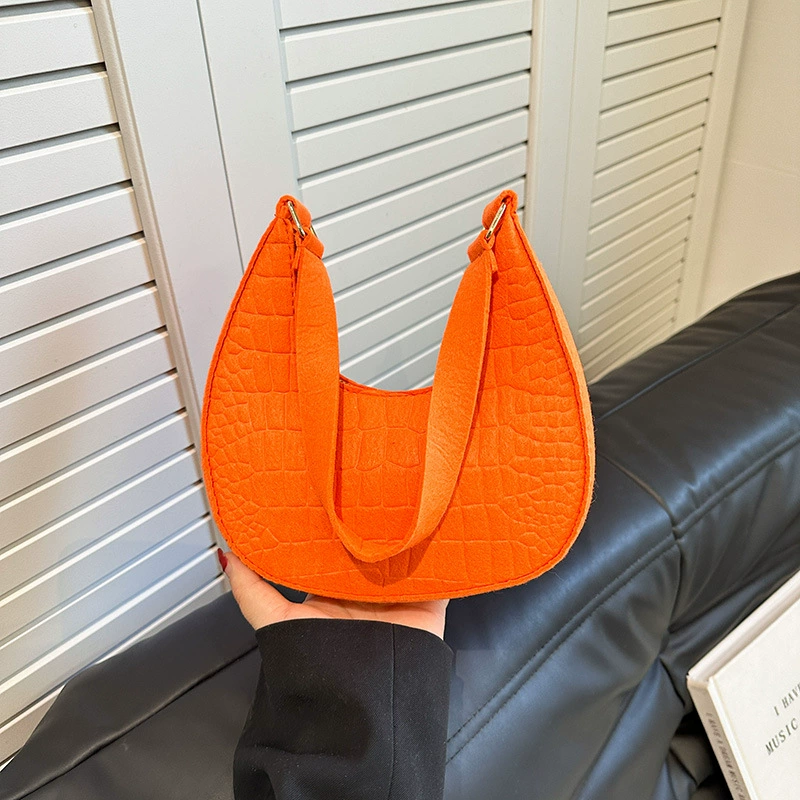 Трендовая подмышечная сумка, сумка через плечо, яркий запоминающийся стиль, корейский стиль, тренд сезона