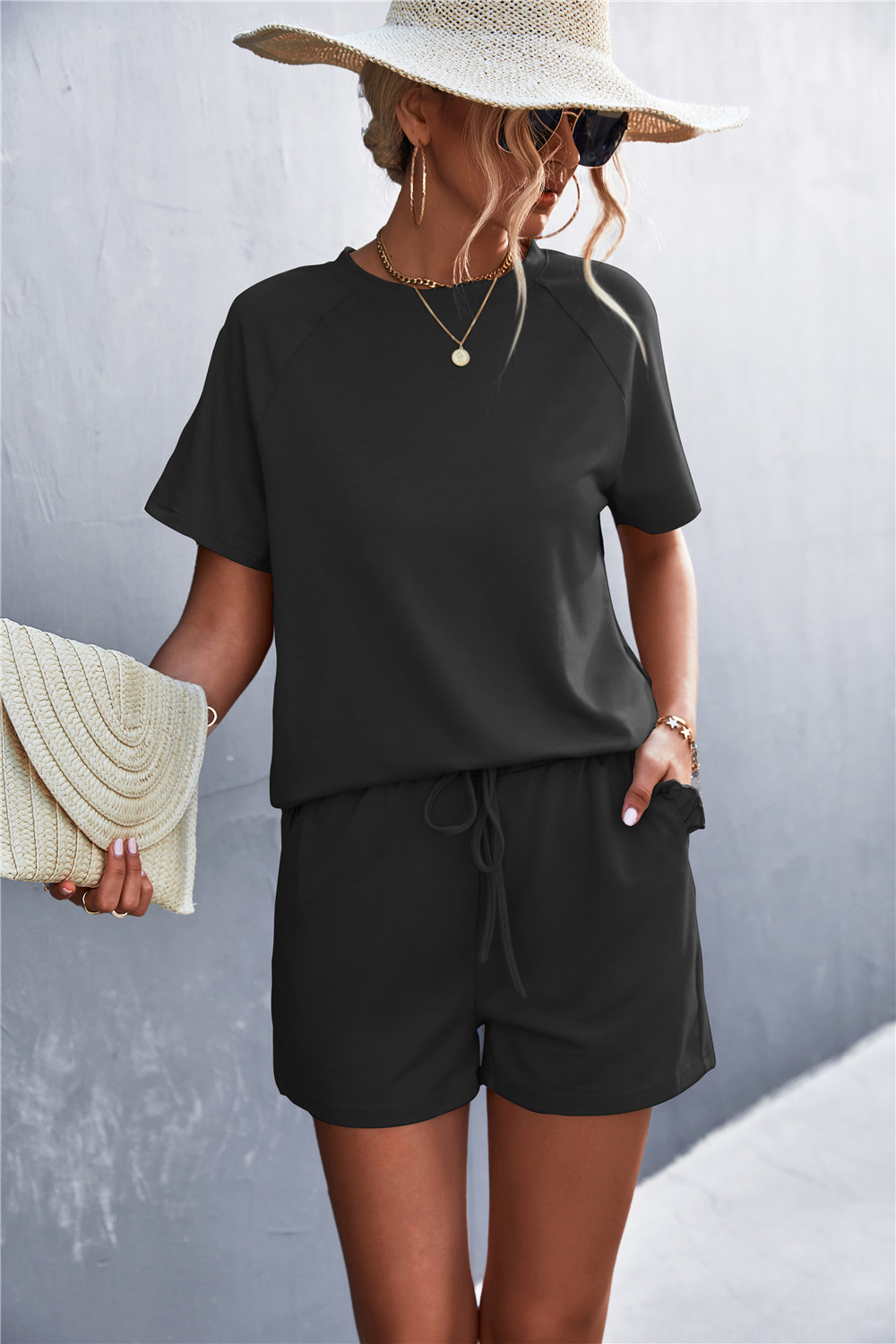 2023 Spring/Summer New Solid Round Neck Ruffled Short Sleeve Shorts Casual Set_voghion.com