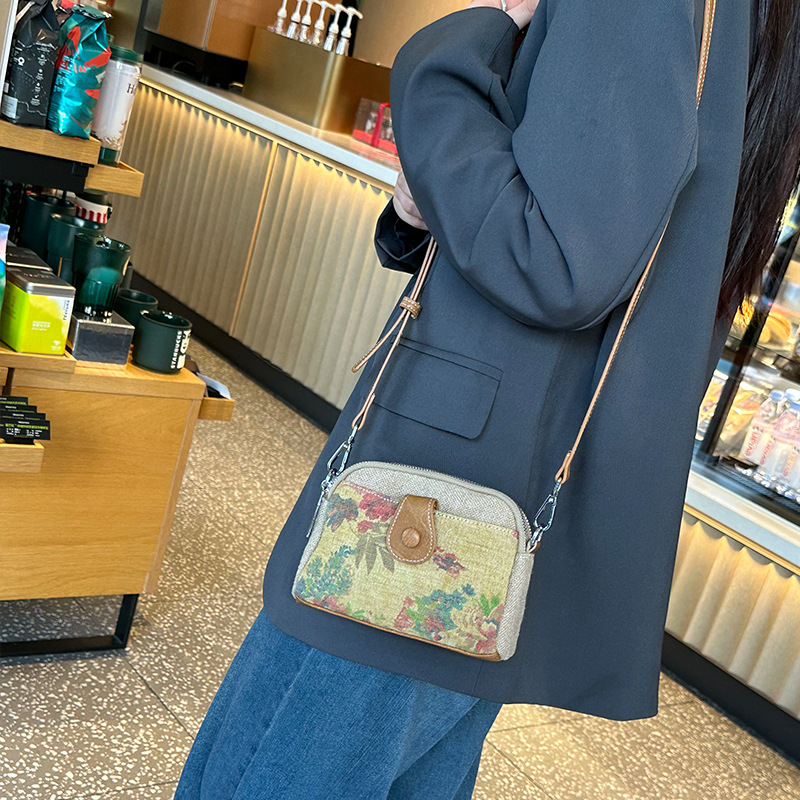 Embroidered Small Crossbody Bag For Women Versatile Canvas Style_voghion.com