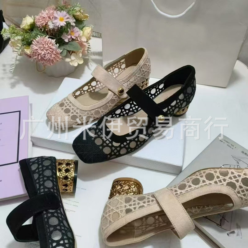 Mary Jane Shoes 2025 New Style Plaid Lace Embroidered Metal Buckle High Heels Sexy Square Head Thick Heel Women's Single-layer Shoes
