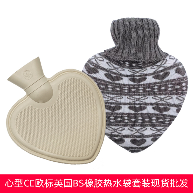 En stock lindo en forma de corazón mano más caliente bolsa de agua portátil creativo llenado de inyección de agua bolsa de agua caliente moda portátil bolso caliente al por mayor