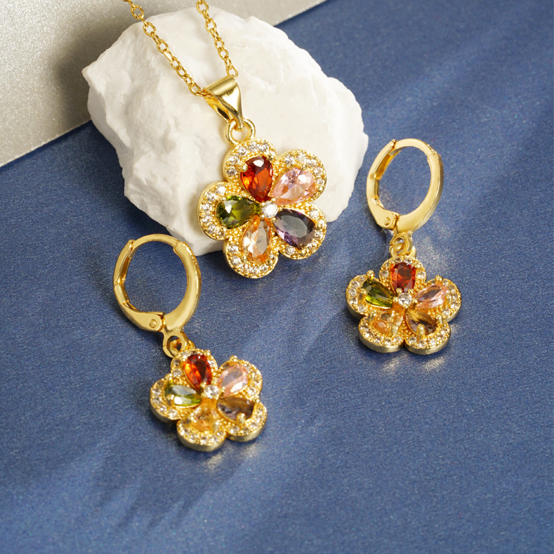 Diseño de collar de oro de arena transfronteriza de Vietnam, aretes de flores de cinco pétalos, juegos de joyería de alta calidad para mujeres que no se desvanecen