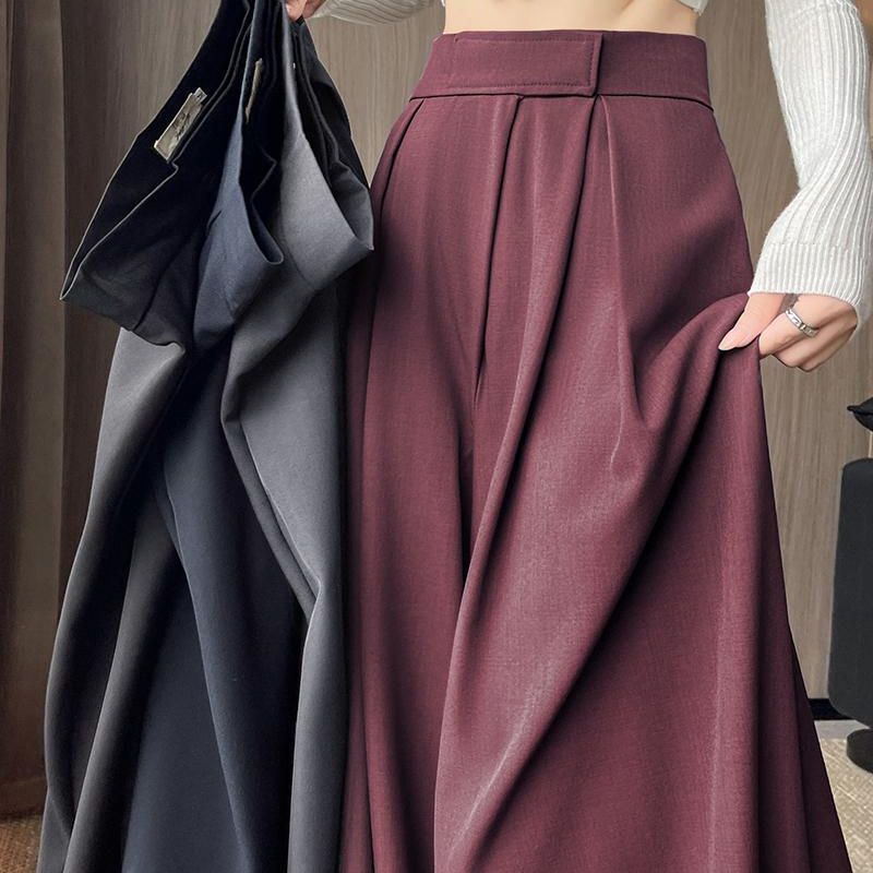 New style wide-leg pants with Velcro closure, high-waisted, flowing, loose-fitting, casual, and floor-length, resembling suit pants New style wide-leg pants with Velcro closure, high-waisted, flowing, loose-fitting, casual, and floor-length, resembling suit pants