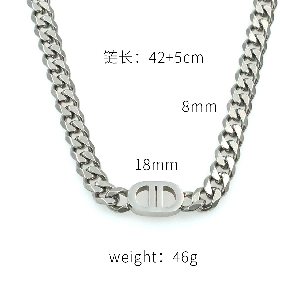 Ins estilo europeo y americano hip hop hipster titanio acero cubano cadena personalidad 18K oro doble D titanio collar de acero al por mayor no se desvanece