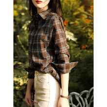 高级感轻奢复古格子毛呢衬衫女秋冬新款2025翻领长袖磨毛休闲上衣