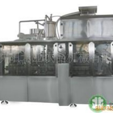 供应BW-2500屋顶盒灌装机，BW2500屋顶包设备，乳品灌装机