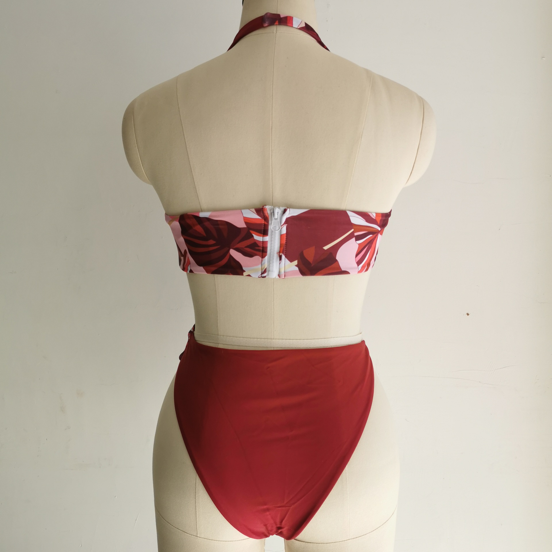 140g Weight Sleeveless Sleeve Length Pullovers Placket Type Nylon, Polyester Fabric Type Regular Top Length Bodysuit Tops Type 1 Piece Quantity Swimming Pool, Swimming Occasion Halter Neck Neckline Breathable Function Skinny Fit Type Solid Color Pattern Women'S Gender Fashion Style Women's Fashion Solid Color 1 Piece One Piece 12