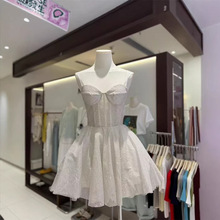 �Ը�����Ĩ�غ�˿������ȹ¶����������ɶ���Ƭ�����ֵ��0311