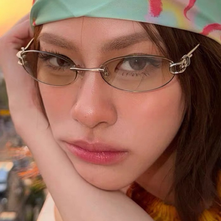 Korean-style internet celebrity high-end gold-threaded small oval frameless plain glasses, natural and pure aesthetic decorative rimless eyeglass frame