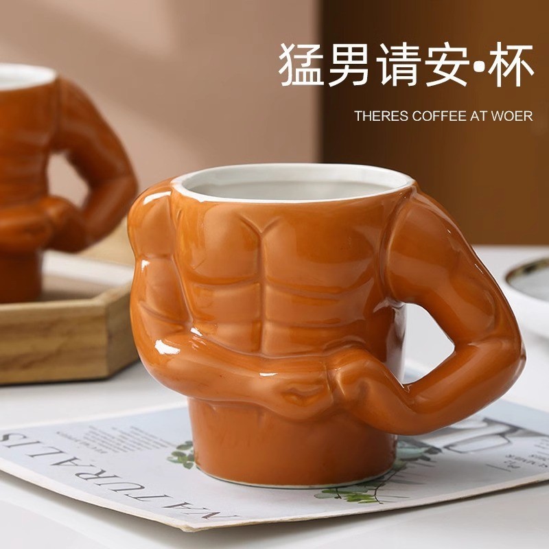 Muchos tipos de tazas de agua creativas y extrañas tazas de café de cerámica simples tazas personales tazas prácticas regalos de cumpleaños