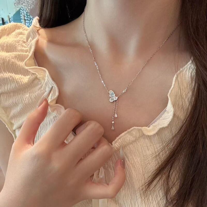 White Starry Night Butterfly Necklace 2026 New Light Luxury Niche Design Titanium Steel Non-Fading Clavicle Chain Jewelry Customization White Starry Night Butterfly Necklace 2026 New Light Luxury Niche Design Titanium Steel Non-Fading Clavicle Chain Jewelry Customization